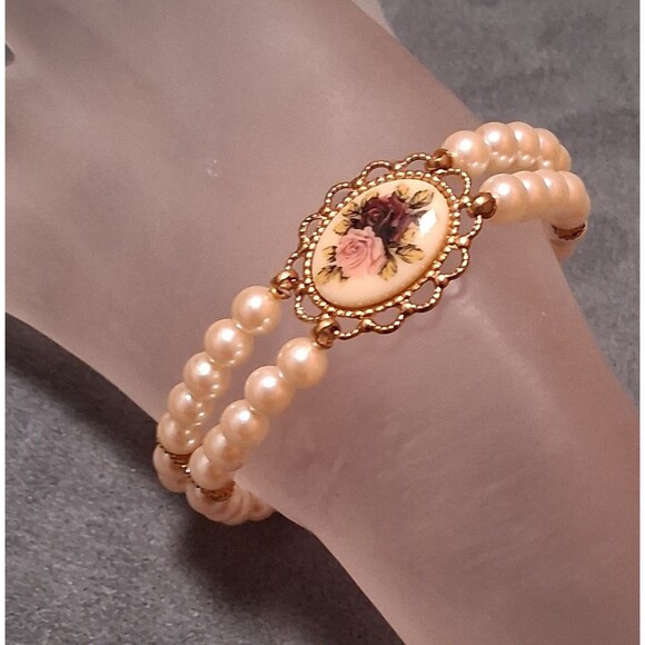 Vintage Faux Pearl Bracelet with Floral Plaque - Picture 1 of 4